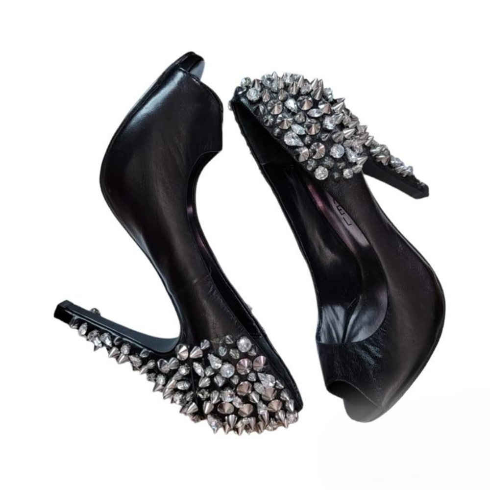 Sexy Black Heels with Rinestone